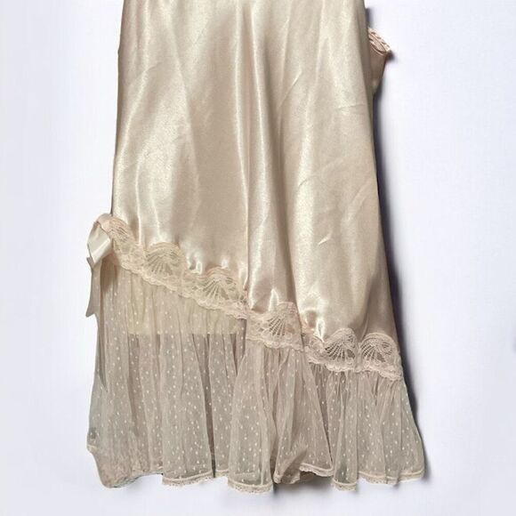 Vtg Keyloun Satin semi-sheer Mesh Lace Trim Chemise Slip Dress Peach Pink Size L - Picture 6 of 12